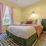 4Br Minutes To Uptown | Pet Friendly