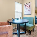 4Br Minutes To Uptown | Pet Friendly