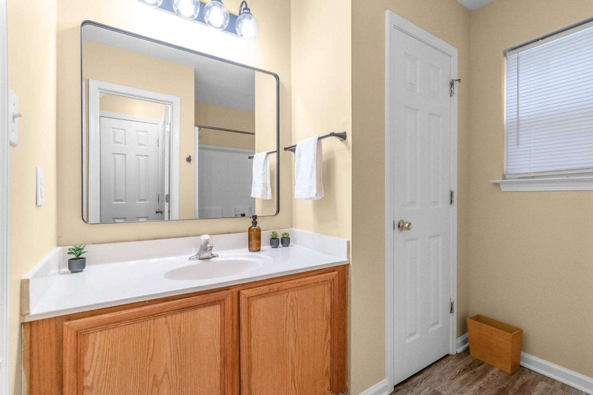 4br Minutes To Uptown | Pet Friendly Holiday home Charlotte